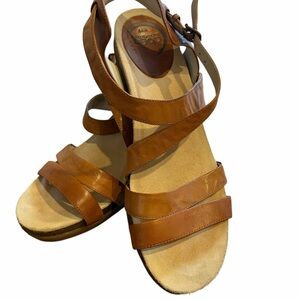 ✨ ABEO Biana Cognac Leather Block Heel Sandals 9N ✨